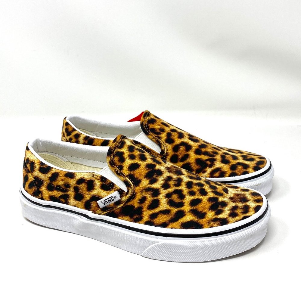 VANS Classic Slip-On Leopard Canvas Sneakers Women